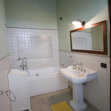 مزرعة للإقامة Agriturismo Fattoria Marchetti